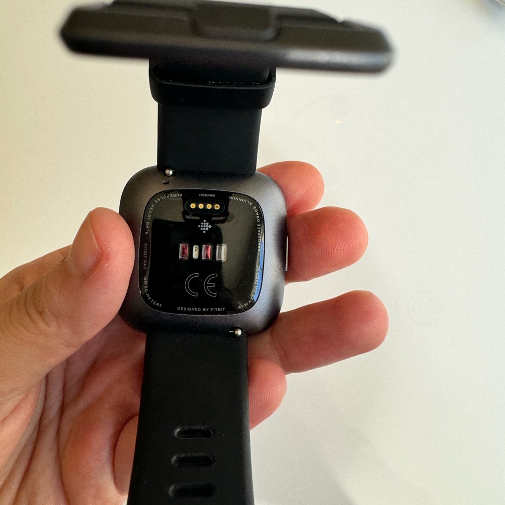 Fitbit Versa 2 - Picture 4 of 4